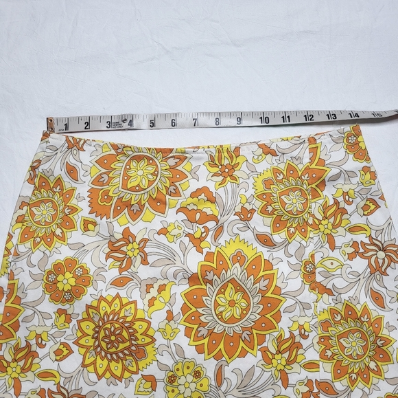 Sisley Funky Printed Mini Skirt - Picture 3 of 5